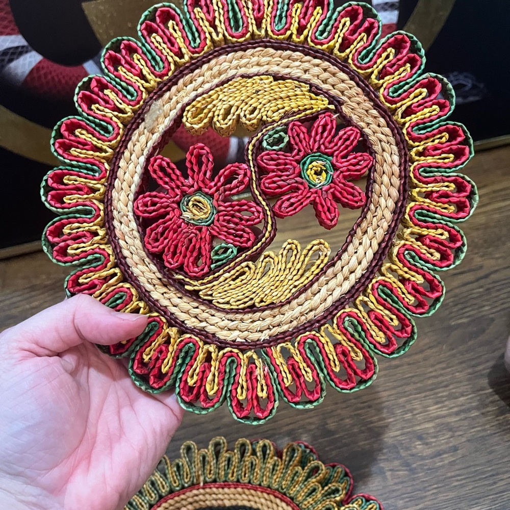 Vintage 70s Raffia Trivet Set - Picture 6 of 6